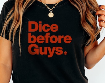 Dungeons and Dragons T Shirt – Perfect Gift for Dungeon Master with D20 Dice Design – Fun D&D Shirt for Tabletop Roleplaying