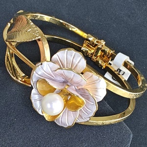 Déguisement de poupée vaudou blanche pour femme par 26,90 Déguisement de poupée vaudou blanche pour femme par 26,90