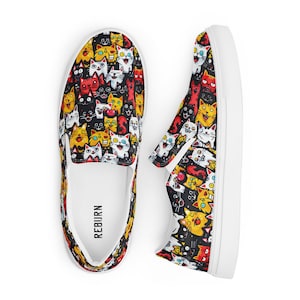 Niedliches Katzen-Thema Lustiges Comical Comic Orange Weiß Gelb Cartoon Stylized Camo PatternWomen Slip-on Canvasschuhe