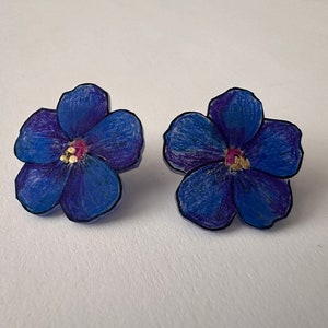 Blue Pimpernel Stud Earrings Hand-Painted Acrylic Flower Earrings zdjęcie 2