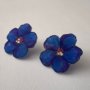 Blue Pimpernel Stud Earrings Hand-Painted Acrylic Flower Earrings zdjęcie 6