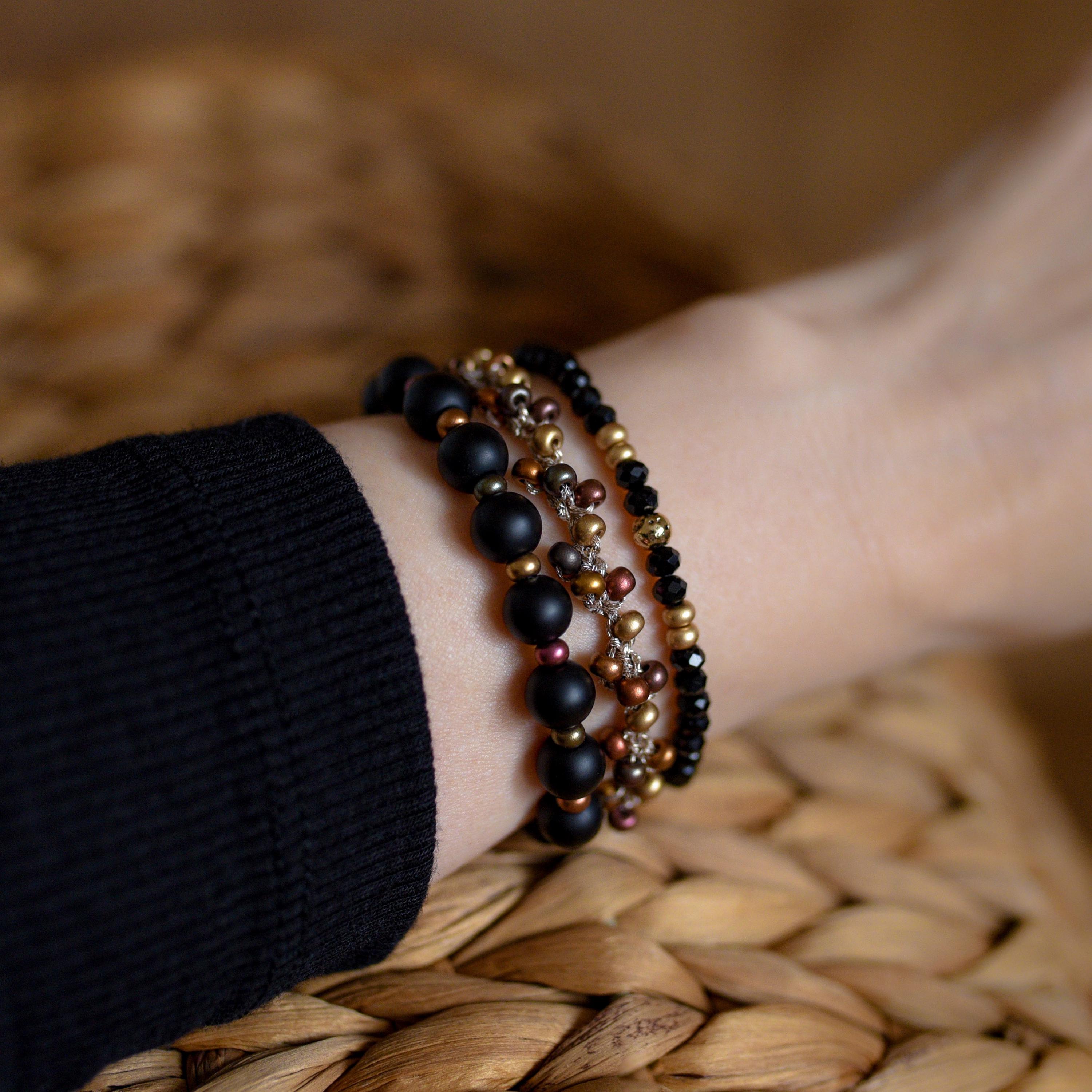 ブラックオニキスビーズブレスレットセット：ボヘミアン風重ね着