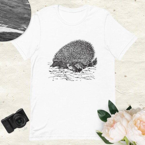 Unisex t-shirt , urchin lover shirt , urchin graphic tee , design graphic tee , gift for friend , animal shirt.