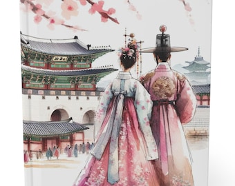 Könnte beinhalten: Ein Aquarellbild eines Paares in traditioneller koreanischer Kleidung, das vor einem Palast spaziert. Das Paar trägt rosa und blaue Hanbok, und der Palast ist mit Kirschblüten geschmückt. Das Bild ist vor einem weißen Hintergrund gemalt.