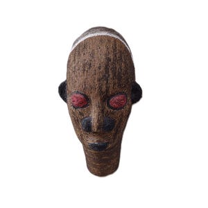 Bamiléké Cameroon Beaded Head African Terracotta and Beaded Sculpture African Tribal Art Ethnic Decoration, Very Beautiful Decorative Object