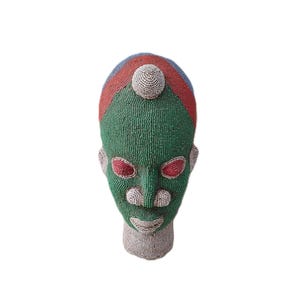 Bamiléké Cameroon Beaded Head African Terracotta and Beaded Sculpture African Tribal Art Ethnic Decoration, Very Beautiful Decorative Object