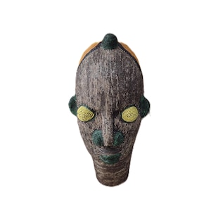 Bamiléké Cameroon Beaded Head African Terracotta and Beaded Sculpture African Tribal Art Ethnic Decoration, Very Beautiful Decorative Object