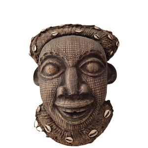 Large antique Bamiléké Bamoun mask H 42 cm Cameroon African art Tribal art Ethnic Vintage mask handcrafted African sculpture