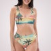 see more listings in the Bikinis mit hoher Taille section