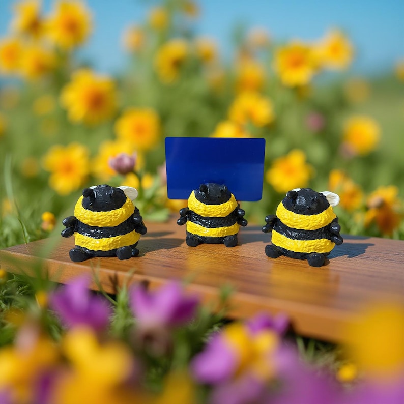 REA Polaroid fotohållare för Instax | Mjukisdjursdisplay i Jellycat-stil | Handmålad och 3D-utskriven | Unik presentidé för samlare bild 10