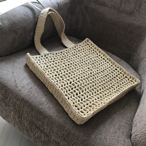 Sac fourre-tout en raphia au crochet, sac de plage en raphia, sac hobo personnalisé, sac en filet, sac en paille d'été, sac seau, sac shopping, sac au crochet image 9