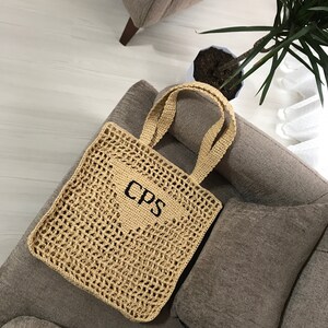 Sac fourre-tout en raphia au crochet, sac de plage en raphia, sac hobo personnalisé, sac en filet, sac en paille d'été, sac seau, sac shopping, sac au crochet image 4