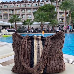 Große Raffia Strandtasche – Braun Gestreifte Tote – Unisex Sommer Umhängetasche – Sommer Stroh Tasche – Urlaubs Reise Tote – Raffia Pool Tasche