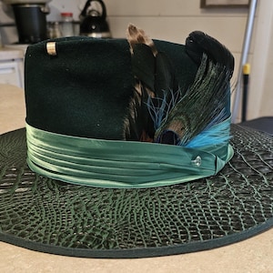 Fedora Emerald Green - Etsy display picture 3