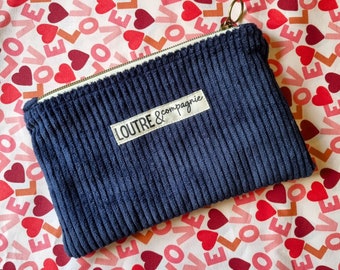 Pochette en velours côtelé bleu marine