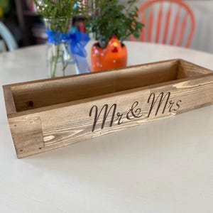Boîte de faveurs de mariage Boîte de faveurs en bois personnalisée Boîte pour cartes de mariage rustique Porte-bonbons en bois M. & Mme Favor Sign personnalisé Shower de mariée nuptiale de mariage