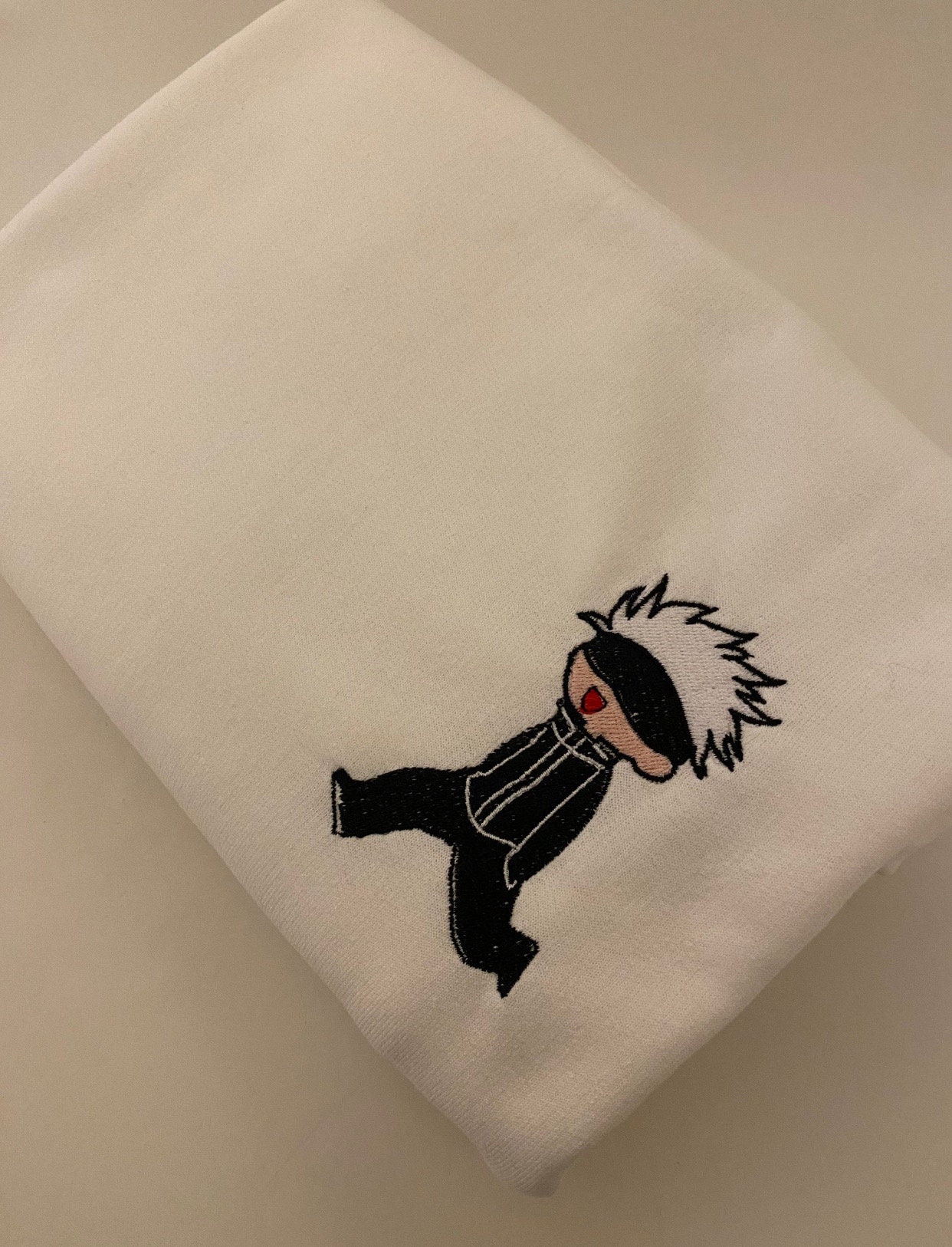 LIMITED JUJUTSU KAISEN SATORU GOJO X EMBROIDERED ANIME HOODIE