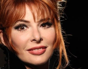 Mylène Farmer Collection: Komplette Alben und Live auf USB-Stick