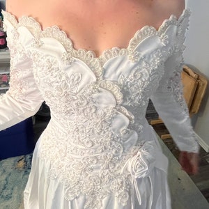 Vintage 90&#39;s off shoulder dress size 8 (Dress #45)