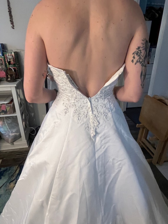 Vintage halter top Wedding Dress. Size 6 (dress #… - image 2