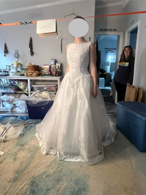 Gorgeous wedding Dress Size 10 (dress #74)