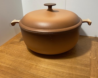 Vintage Le Creuset La Mama Green Dutch Oven– Enzo Mari Design