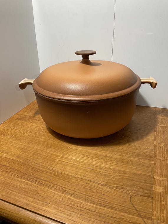 Le Creuset Enzo Mari La Mama 29cm Casserole Dish - Etsy Canada