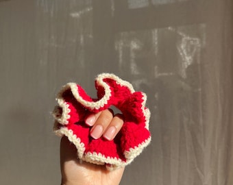 Coletero de ganchillo hecho a mano: goma para el pelo de hilo esponjoso, accesorio delicado