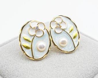 Pendientes de perlas botánicas: flores esmaltadas pintadas a mano, chapadas en oro de 14 k