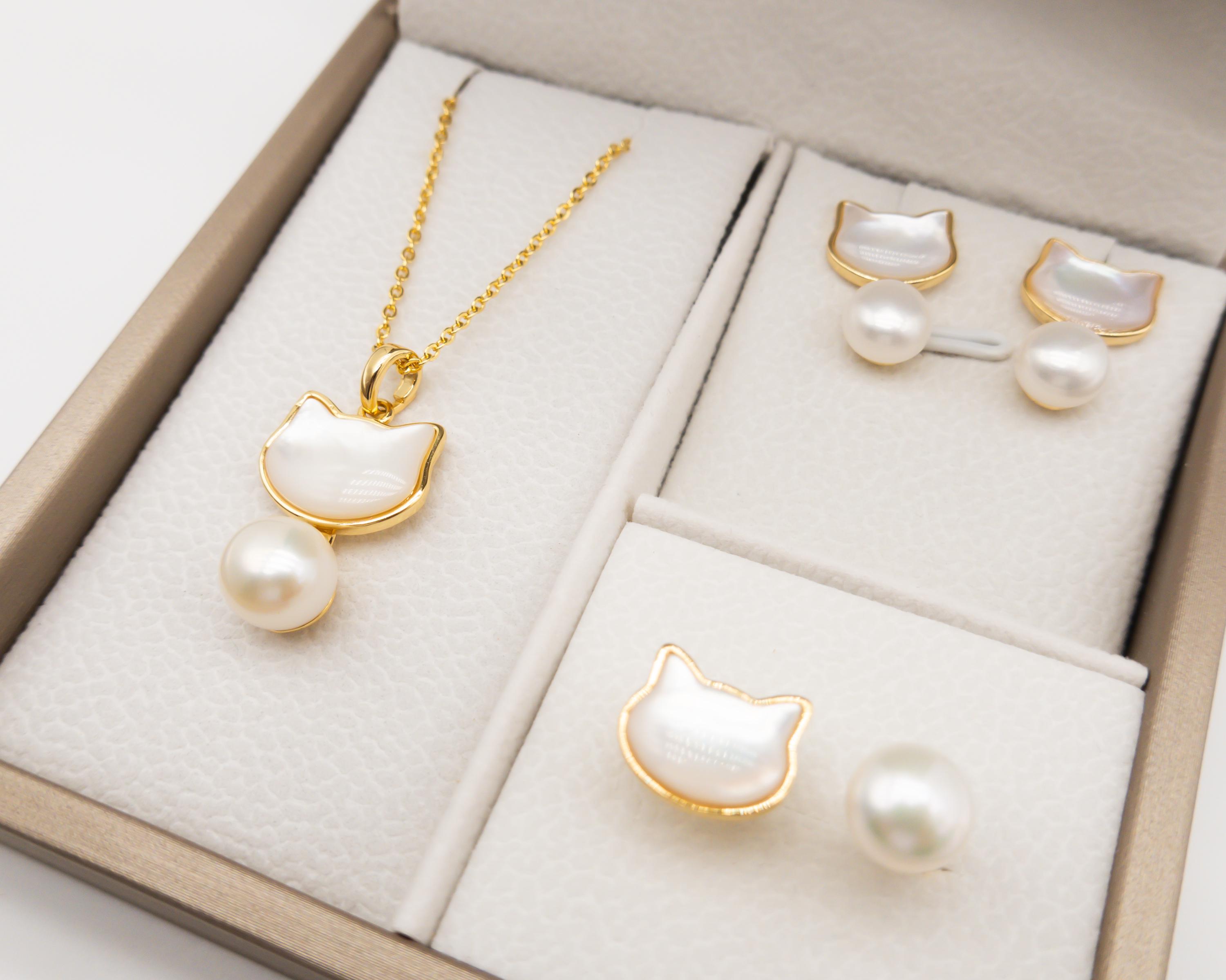 Pearl Kitty Jewelry Set • Pearl Jewelry Set by Jewels for