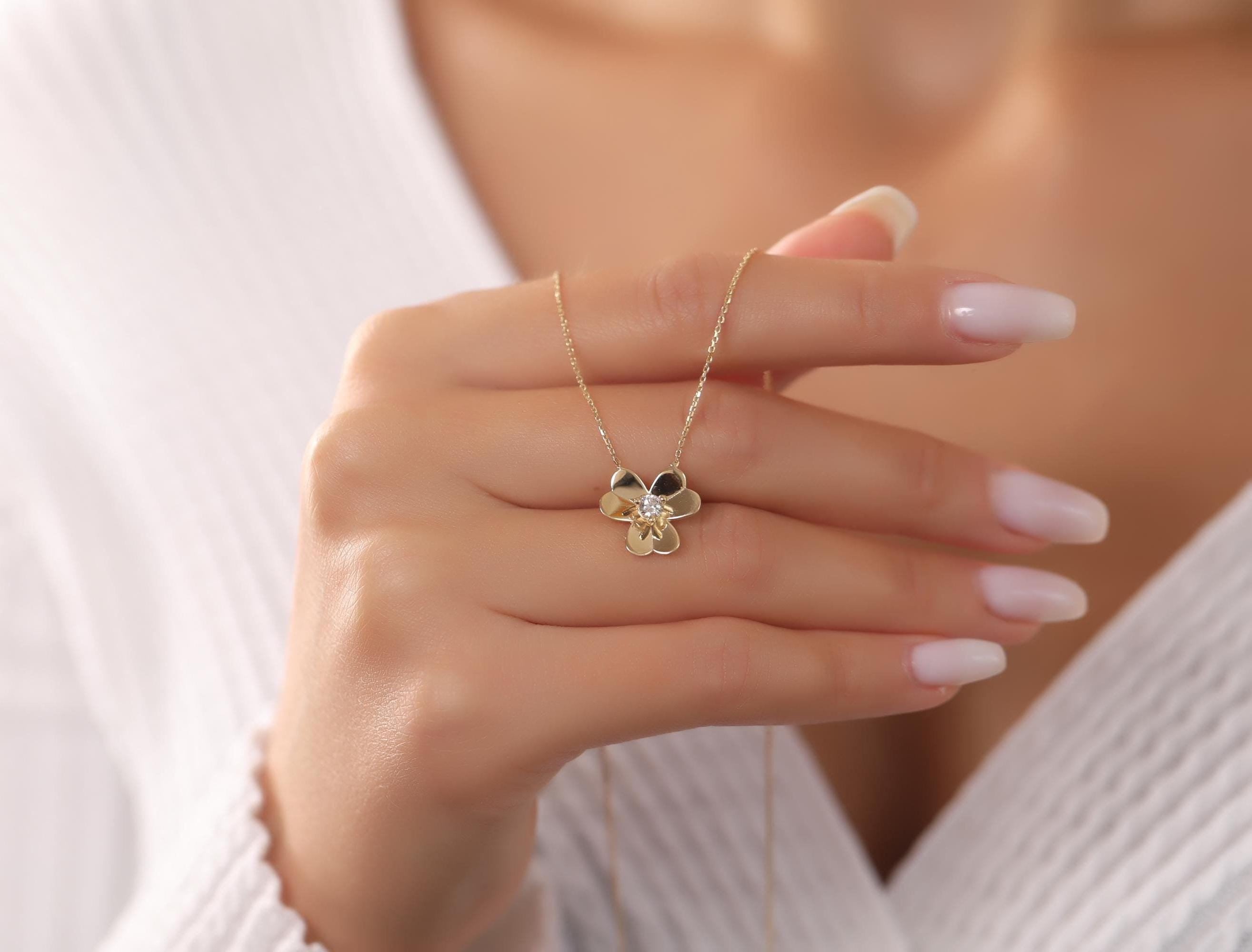 14K Small Gold Leaf Necklace, Gold Jewelry, Good Luck Necklace For Her, Woman Jewellery, Minimalist Style, Personalized Gift, Gold Pendant