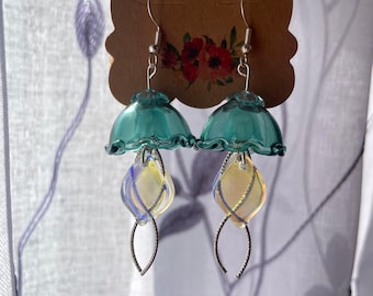 Pendientes de medusa de cristal azul