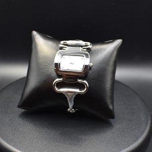 Ladies Silver Geneva Quartz Watch, Battery