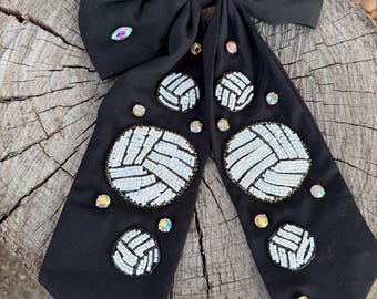 Fiocco per capelli da pallavolo / Fiocco sportivo con strass e perline / Fiocco nero di tendenza / Regalo per la squadra di pallavolo / Accessorio per il giorno della partita