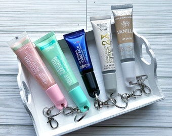 Bath and Body Works - Llavero para C.O. Bigelow Lip Gloss - Soporte de bálsamo labial - Llavero de soporte Chapstick - Guardián de bálsamo labial -Llavero de bálsamo labial