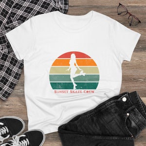 Sunset Roller Skate Graphic Tee Roller Skate Shirt Women Sunset T-Shirt Roller Skater T Shirt Gift Skater Women Friend Skate Good Vibes image 3