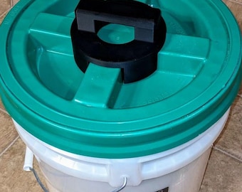 Adaptador de abridor de tapa con sello gamma