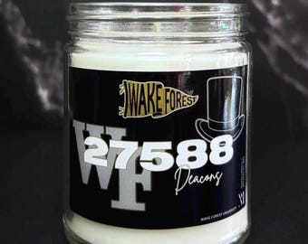 Wake Forest University Candle, College Commitment Bed Party Gift, Custom College Deacons Candle, Vanilla and Cashmere Scented Soy Wax Candle