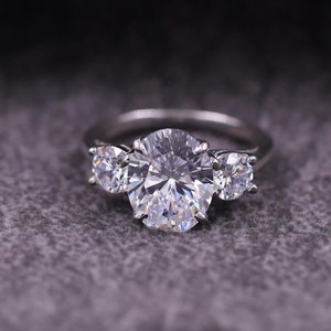 Oval Three Stone Engagement Ring,Oval Cut Lab Grown Diamond Ring,Wedding Ring For Women,Trilogy Ring For Her,Anniversary Gift,Birthday Gift