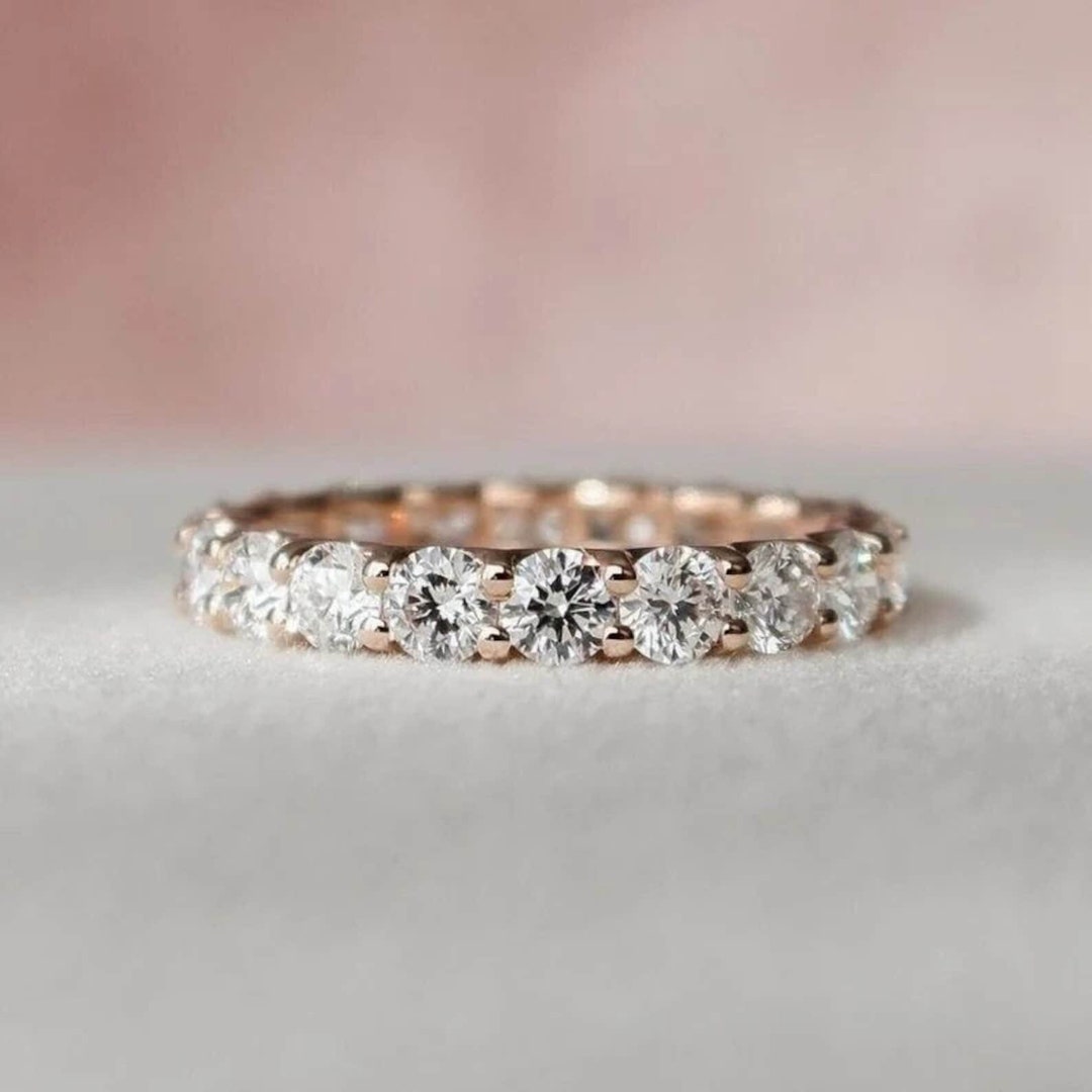 Round Lab Grown Diamond 14K White Gold Wedding Band - Etsy Canada