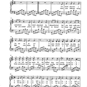 Pode incluir: Uma página de partitura musical com o título "Hallelujah" e notação musical para a canção. A letra inclui "secret chord", "played and", "on the roof", "fourth the fifth", "ha-lle lu ja" e "ha-lle lu".