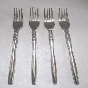 Pier 1 Imports Set of 4 Stainless Steel 18/8 Salad Forks 8&quot;Long