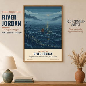 Może przedstawiać: Prostokątny plakat ścienny zatytułowany River Jordan przedstawiający ciemnoniebieską rzekę z dwiema postaciami brodzącymi w wodzie, wysokimi trawami na pierwszym planie oraz tekstem Cross Over The River Jordan Be of Good Cheer I Feel the Bottom and It Is Good.