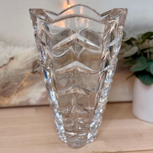 Lenox Crystal Vase Hand Cut Geometric Design Made in Germany for Art Deco Inspired Home Decor Wedding Centerpiece Vase or Gift Display Vase