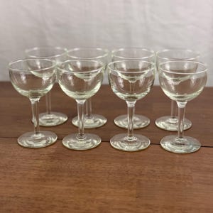 Vintage Hand Blown Crystal Champagne Glasses Set of 8 Elegant Coupe Stemware for Wine Sherry or Cordials Barware Gift for Host or Collector