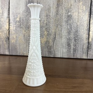 Vintage Bud Vase Milk Glass Stars and Bars Pattern 1950s Floral Stem Holder for Mid Century Wedding Decor White Home Accent Display
