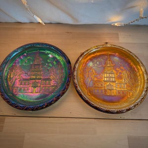 Vintage 1976 Independence Hall Carnival Glass Plates Set of 2 Bicentennial Patriotic Decor Americana Collectible 4th of July Display