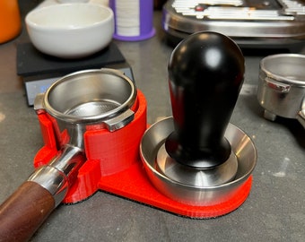 Compact tamping station for 54mm portafilters (Breville/Sage)