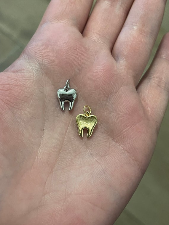 18k Gold Gold Tooth Jewelry Vampire Fangs 2-Pack 18K Gold Plated