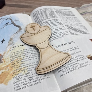 Conception de souvenir de signet de calice. (Sainte communion, baptême) Fichier laser pour bois à télécharger SVG, AI, EPS compatible avec xTool et d'autres lasers.